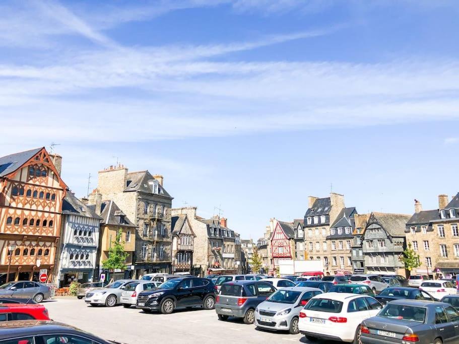 New Confort Et Elegance Face A La Gare Guingamp Kültér fotó
